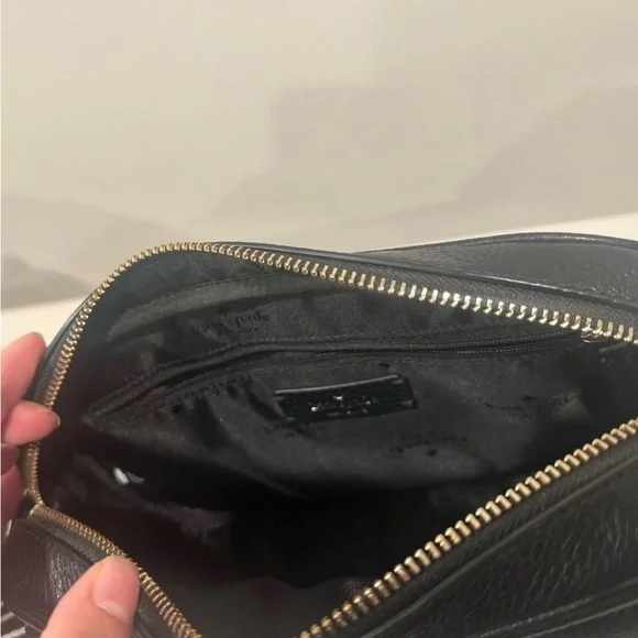 Kate Spade Black Bag with matching wallet - Picture 3 of 7